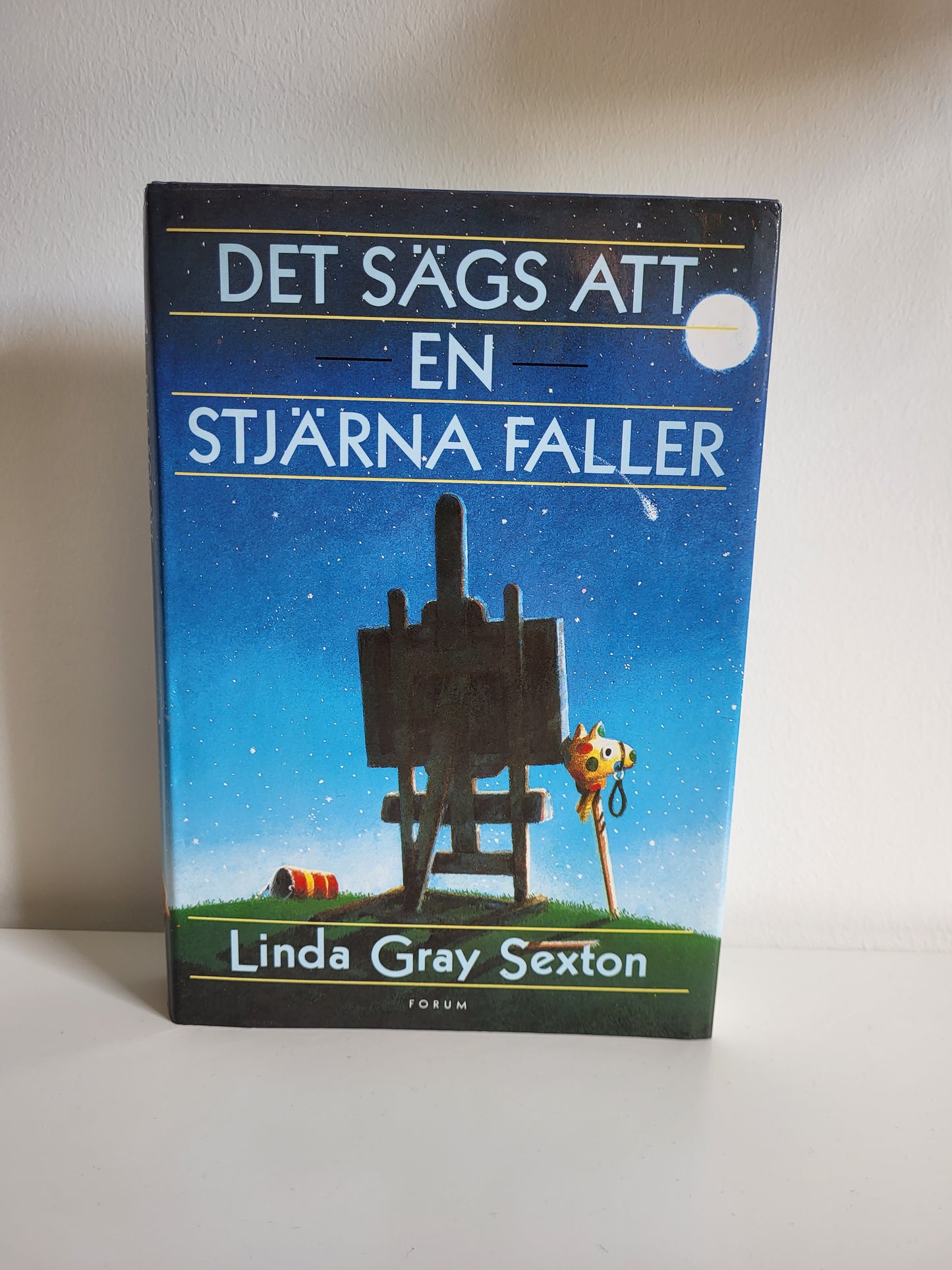 DET SÄGS ATT EN STJÄRNA FALLER