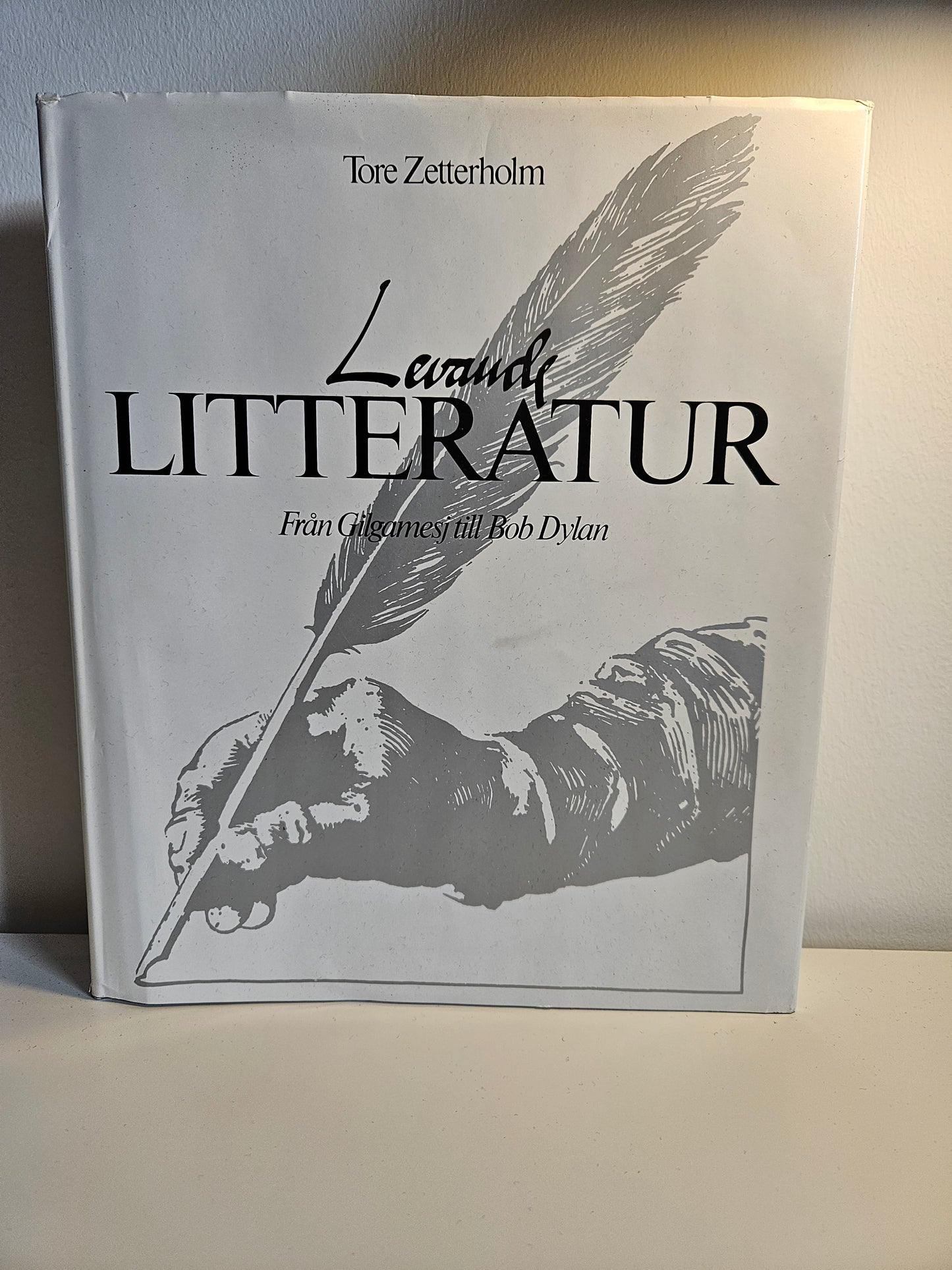 LEVANDE LITTERATUR